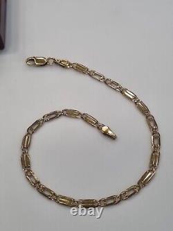 (11) 9ct/375 Fancy Link Bracelet 7 & 3/4 Inch 4.16 Grams