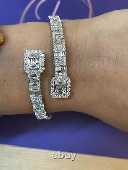 6.82 Ct Round And Baguette Diamond Bangle, white gold