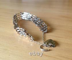 9CT GOLD BAR GATE BRACELET WITH HEART LOCK 7.5g