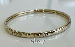 9CT Solid Gold Slave Bangle with Engraved Decorations 5.65g / 65mm