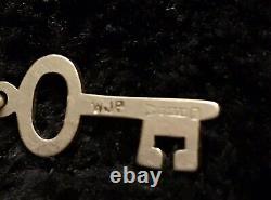 9 Carat Gold Bracelet with Key Charm Vintage 6.7 Grams