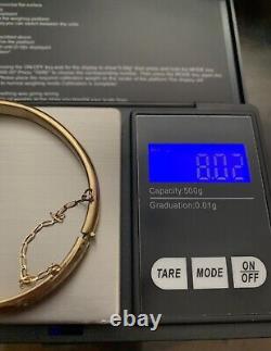 9ct Gold 375 Bangle With Safety Chain