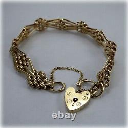 9ct Gold 7.5 Fancy Gate Bracelet, with Heart Padlock