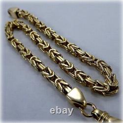 9ct Gold 8.25 Byzantine link Bracelet, with Feature Clasp