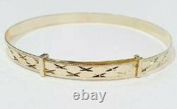 9ct Gold Bangle 5.4 grams Patterned Expanding- Ladies