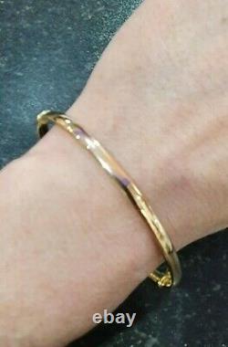 9ct Gold Bangle Ladies 3.5 grams Gift Boxed 4mm Hinged