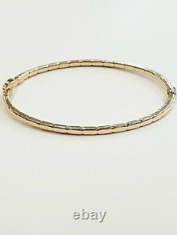 9ct Gold Bangle Ladies 3.6 grams Gift Boxed 2.4 mm Wide Hinged