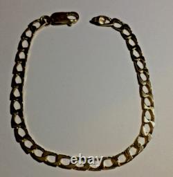 9ct Gold Curb Link Bracelet, 7.1/2, Inches Long, London. 1989, 6.15 Grams