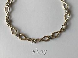 9ct Gold Infinity Links Bracelet with Clear Stone