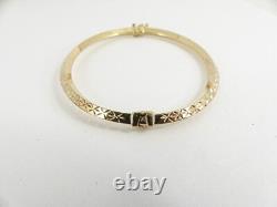 9ct Gold Patterned Bangle Hallmarked 7'' 5.9grams with gift box