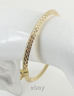 9ct Gold Patterned Bangle Hallmarked 7'' 5.9grams with gift box