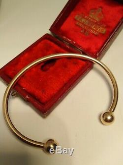9ct Gold Solid Torque Bangle. Bracelet