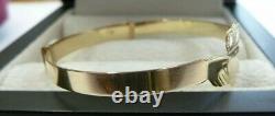 9ct Solid Gold Baby/Child Expanding Claddagh Bangle 2.6 grams Gift Boxed