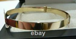 9ct Solid Gold Baby/Child Expanding Claddagh Bangle 2.6 grams Gift Boxed