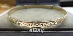 9ct Solid Gold Ladies Expanding Patterned Bangle 4.1 grams