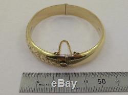 9ct Solid Yellow Gold Hand Engraved Hinged Oval Bangle English