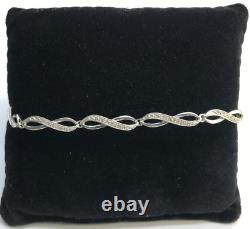 9ct White Gold Infinity Link Bracelet with 20 Diamonds Gold & Diamond Bracelet