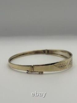 9ct Yellow Gold Bangle, Etching Detail 2.4 Inches Internal Diameter