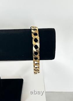 9ct Yellow Gold Plain and Patterned Curb Bracelet