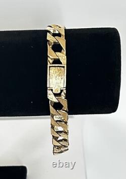 9ct Yellow Gold Plain and Patterned Curb Bracelet