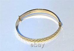 9ct Yellow Gold Polished Expandable Childs/ Maidens Bangle
