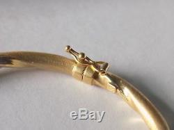 9ct gold bangle I. B. B 375 approx. 8 inch wrist