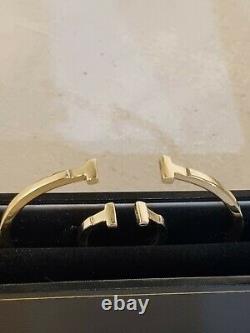 9ct gold designer T bangle? Special offer