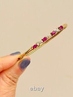 9ct gold diamond & ruby crossover hinged bangle 6 cm wide 4.6 g hallmark