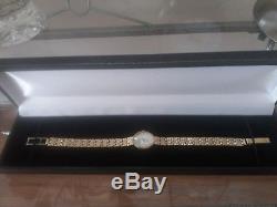 9ct gold ladies quartz bracelet watch hallmarked in a great condition