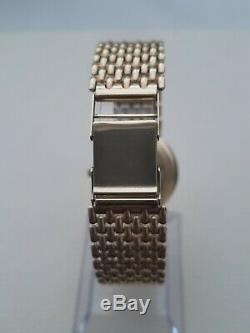 9ct gold mens quartz watch with 9ct gold wide bracelet in excellent condition