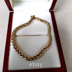 9ct gold quality Spiga bracelet Pre-owned Weight 13.2 grams Length 7 ½ inch