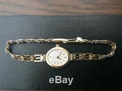 Accurist 9ct gold ladies quartz bracelet watch all gold in excellent condition