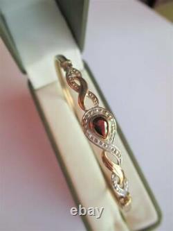 Beautiful 9ct yellow & white gold Bangle with Garnet diamond accents 9K 375