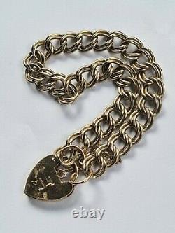 Beautiful Vintage English H/M Ladies 9ct gold doulble link charm bracelet