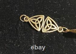Bracelet 9ct Gold celtic Love knot bracelet, trinity bracelet