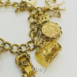 Complete Vintage Gold Charm Bracelet with Charms (aa)