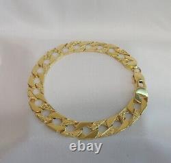 Gents Patterned Square Curb Link Bracelet 9ct Yellow Gold Length 9