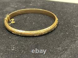 Genuine 9ct Yellow Gold 6mm Oval Hinged Bangle 60mm Diameter 8.51 Grams