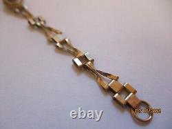 Ladies 9ct Gold Garnet link chain Bracelet 3.4g 18cm 7 marked 375
