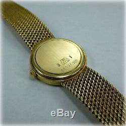 Ladies 9ct Gold Longines Présence Bracelet Watch