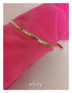 Ladies 9ct solid Gold Bangle