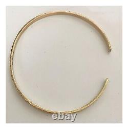 Ladies 9ct solid Gold Bangle