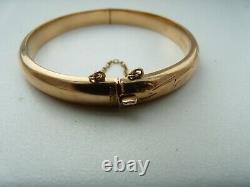 Lovely 9ct Solid Gold Hinged Bangle. 11.1 Grams. 7 Inches Circumference