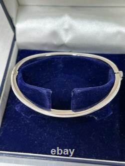 Modernist 375 9ct White Gold Wave Shaped Bangle Hinged Bracelet Rhodium Plated
