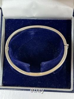 Modernist 375 9ct White Gold Wave Shaped Bangle Hinged Bracelet Rhodium Plated