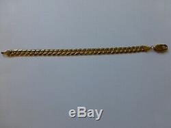 Quality Solid 9ct Gold Flat Curb Bracelet. 16.7cm. 8.9g. (extra links available)
