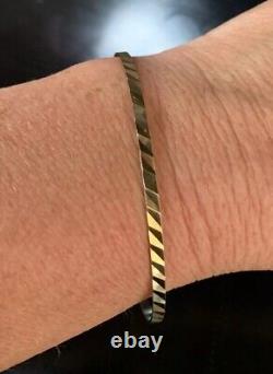 Solid 9ct Yellow Gold Bangle Bracelet. Vintage 1960s. 4.0 grams