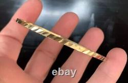 Solid 9ct Yellow Gold Bangle Bracelet. Vintage 1960s. 4.0 grams