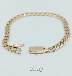 Solid 9ct gold bracelet. 15.88 grams