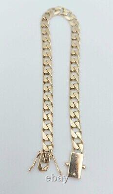 Solid 9ct gold bracelet. 15.88 grams